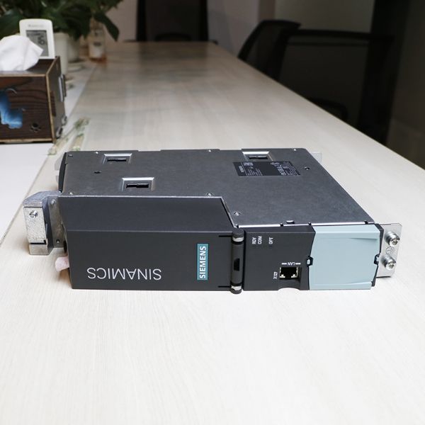 6SL3040-1MA01-0AA0 - 61680